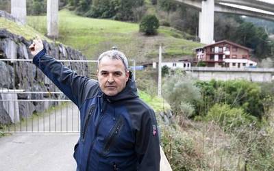 “Gaitz guztien iturria betelanetan dago baina arazoa da ofizialki ez direla existitzen”