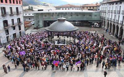 Martxoaren 8aren harira antolatutako ekintzak, prest