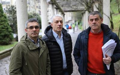 "Gure dirua eskuratu gura dugu, besterik ez"