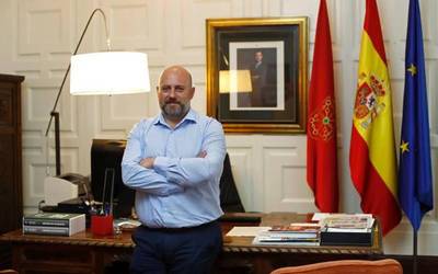 Arastik ez du adingabearen kolpatzeaz azalpenik emanen