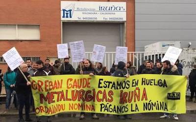Metalurgicas Iruña ixtea eta haren hamar langileak kaleratzea deitoratu du LABek