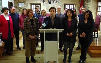 Martxoaren 8aren harira udal ordezkariek adierazpen instituzionala irakurri dute
