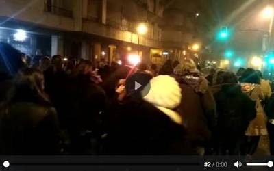 Protesta zaratatsuarekin hasi dute gauerdian Emakumeen Nazioarteko Eguna