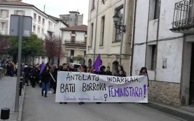 "Ez dugu berdintasun formalik nahi"