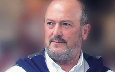 Bertan behera utzi dute Iñaki Gonzalezi esker ona adierazteko ekitaldia