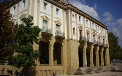 Udal-instalazio denak itxi dituzte Leioan, aldi baterako