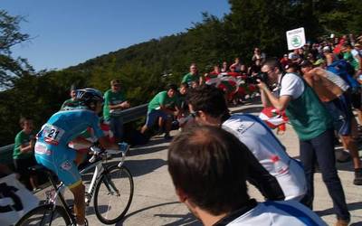 Espainiako Vuelta Sakanatik pasako da