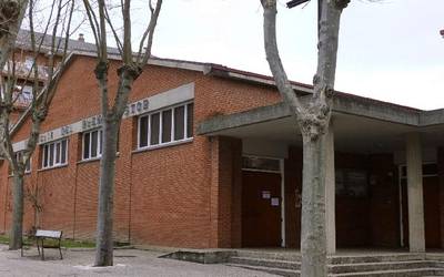 Bertan behera geratu dira Gasteizko meza, ezkontza eta bataioak