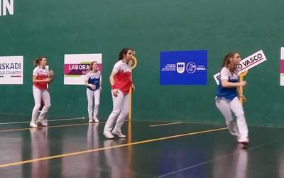 Eskuz Binakako Master Cup txapelketako partidak ere bertan behera utzi dituzte