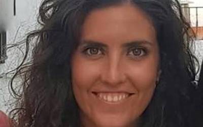 Nerea Iriarte: "Maskarillen eta gel antiseptikoen itxaron zerrenda dugu botikan"