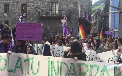 Mugimendu feministaren mezu argia Soraluzen
