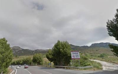 Espainiako Gobernuak alarma egoera ezarri du