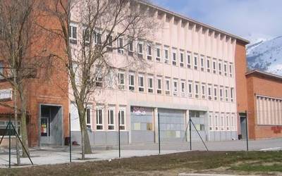 Zuzendaritzek erabakiko dute irakasleek etxetik lan egiteko aukera duten