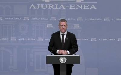 Osasun larrialdi egoera deklaratu ostean, lehendakariak "eskumen bereziak" hartu ditu