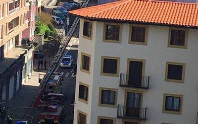 Tximinia batek su hartu du Arana kalean