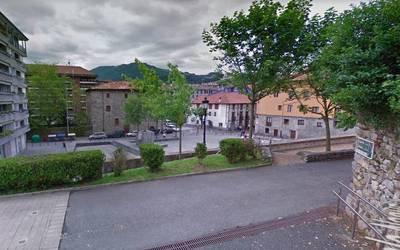Ezgaitasuna duten pertsonak kalera irten ahal izateko baimen berezia eskatu du Marea Urdinak