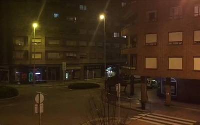 [BIDEOA]: Espainiako erregearen aurkako protesta zaratatsua egin dute Durangaldeko balkoietan