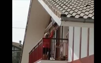 [BIDEOA]: Musika eta dantzaldiak, Garaiko balkoietan