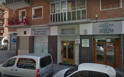 Aldundiak Apdemako egotetxeak bere esku har ditzan eskatu dute