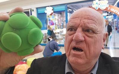Leo Bassi (Umorista): "Orain arte, gutxienez 15.000 euro galdu ditut"