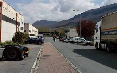 Momentuz, 120 langile aldi baterako kalera