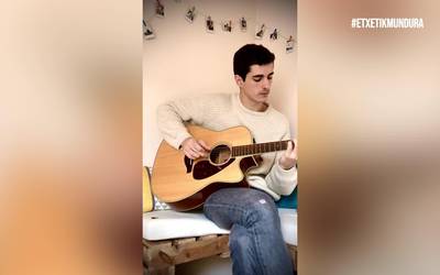 Bulego taldeko Tomas Lizarazuren musika, etxetik mundura