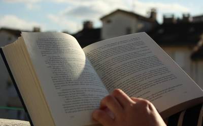 Biblioteka itxita, baina aukera mordoa eskainiz