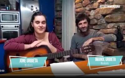 Jone eta Imanol Urbietaren emanaldia gaur, #EtxetikMundura egitasmoan