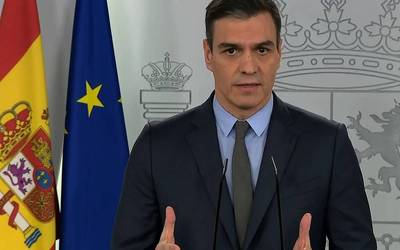 Espainiako Gobernuak eten egingo ditu funtsezkoak ez diren jarduera guztiak