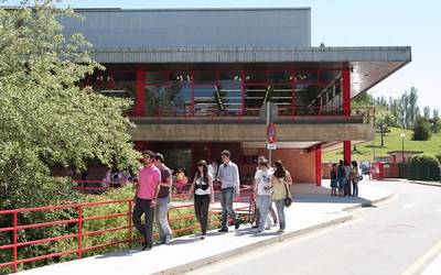 Nafarroako Unibertsitate pribatuko ikasleak ez dira klasera itzuliko ikasturte honetan
