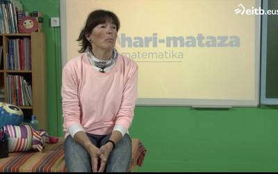 HARA! Amaia Zubizarreta azkoitiarra ETB3ko 'Bitartean, etxetik ikasten' saioan agertu da