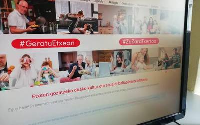 Gobernuak webgune berria aurkeztu du prestakuntzarako eta aisialdirako proposamenekin
