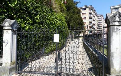 Monterron parkea eta Garagartzako ortuak, itxita