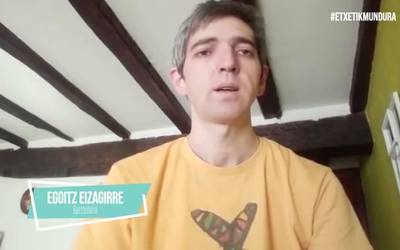 Egoitz Eizagirre, etxetik mundura bertsotan