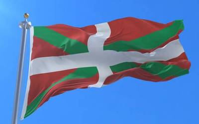 Aberri Eguna balkoietan ospatzeko deia egin dute