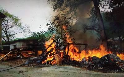 Sutea izan da Aiako baserri batean