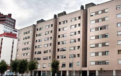 Vitalquilerren 500 etxebizitza "putre funts" baten esku gelditu dira