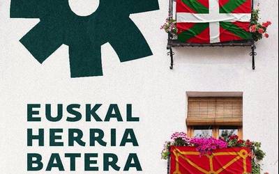 Aberri Eguna balkoietan eta leihoetan ospatzera deitu dute