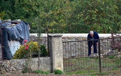 Berrehundik gora elkartek babestu dute azokak zabalik izateko eskaera