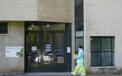 Atzoko 5 koronabirus kasu berriekin 210 dira guztira Aiaraldean kutsatuak