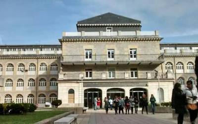 Santiago ospitalean preso bat hil dela jakinarazi du Salhaketak