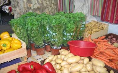 Apirilaren 20tik aurrera astelehenetako azoka berriro abian