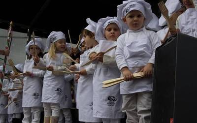 San Prudentzioko danborrada etxetik egingo dute Aiaran