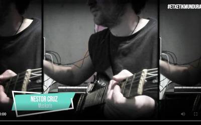 Nestor Cruz musikariaren emanaldia, gaur #EtxetikMundura egitasmoan