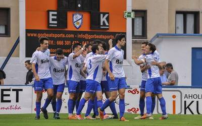 Lagun Onaken gizonezkoen talde nagusia ez da mailaz jaitsiko