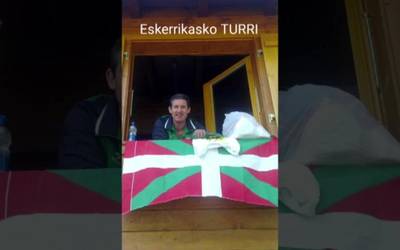 “Geroarte Turri, ez baitzara sekula joango” mezuarekin omendu dute BKEak eta Zuma7k zendu den Roberto Turrientes