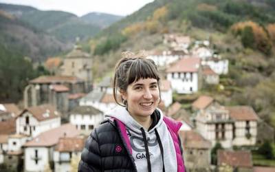 Jone Alastuey: "Jendeak ez du ulertzen zergatik etortzen diren militarrak herrietara”