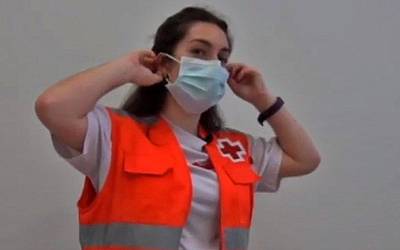 Maskara jartzeko pausoak eta azalpenak