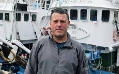 "Koronabirusaren testa egin gabe hasi dugu antxoaren kostera"