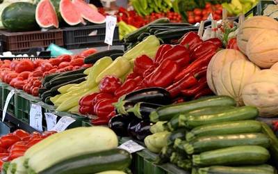 Zornotzako baserri azokak domeka honetan berrekingo dio jardunari